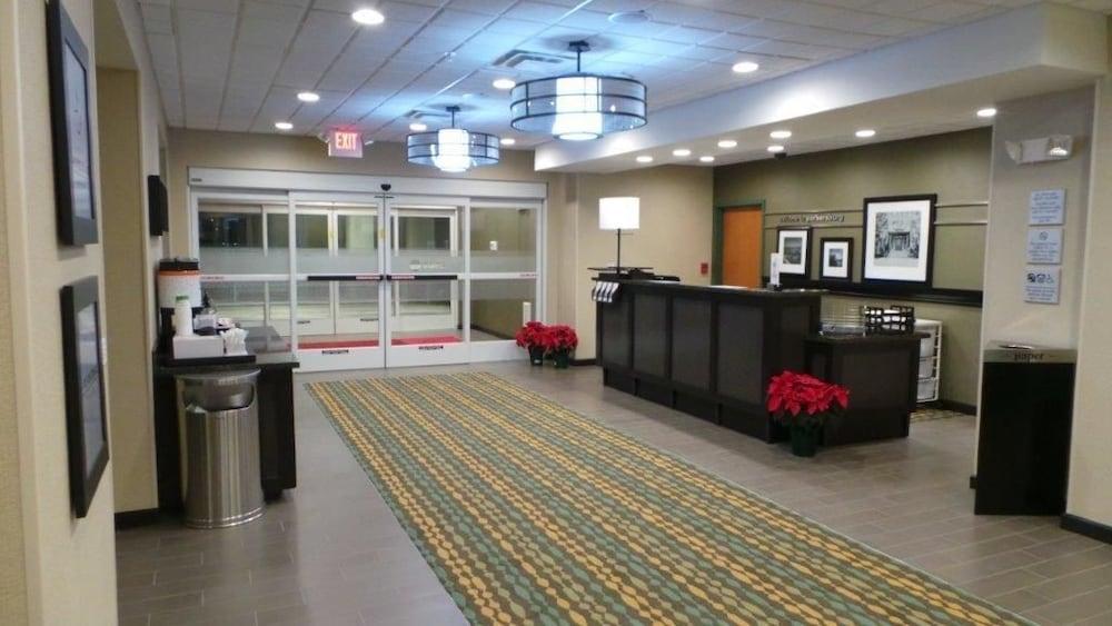 Hampton Inn And Suites Parkersburg Downtown Dış mekan fotoğraf