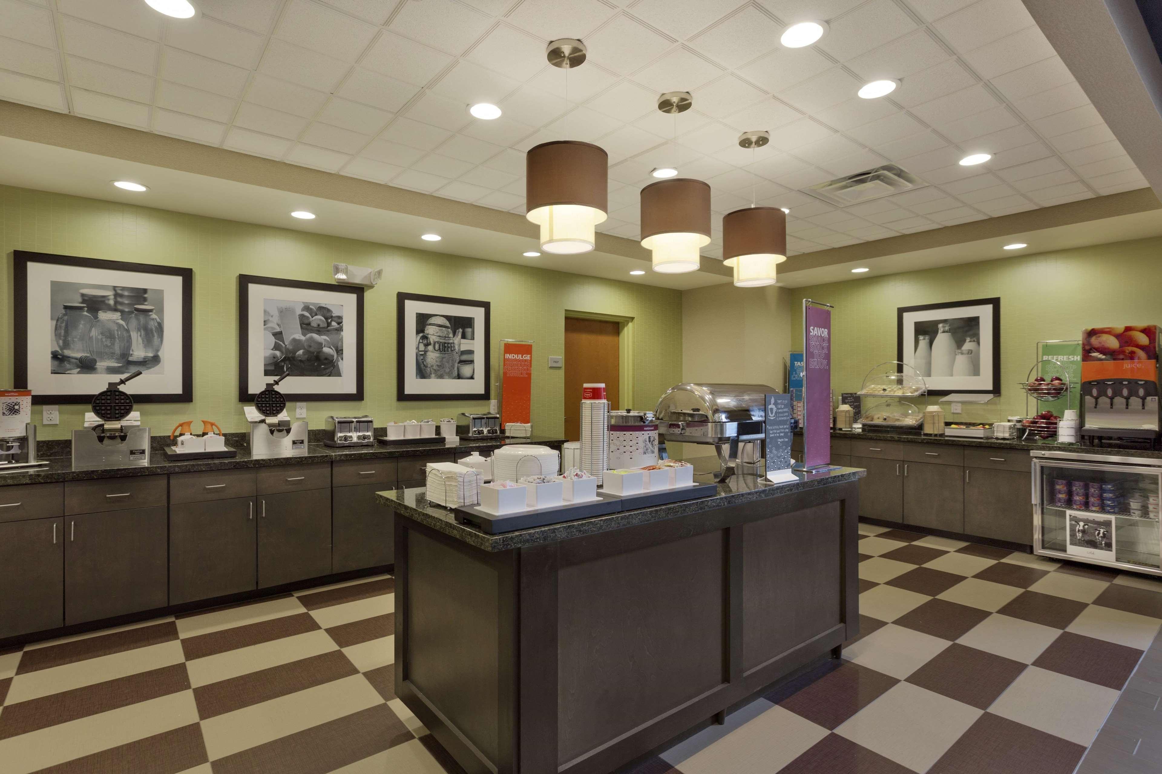 Hampton Inn And Suites Parkersburg Downtown Dış mekan fotoğraf