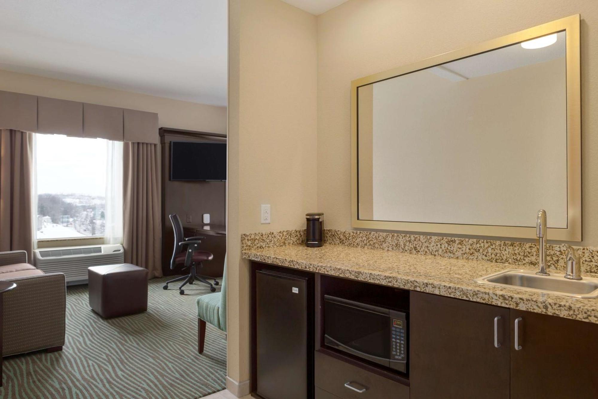 Hampton Inn And Suites Parkersburg Downtown Dış mekan fotoğraf